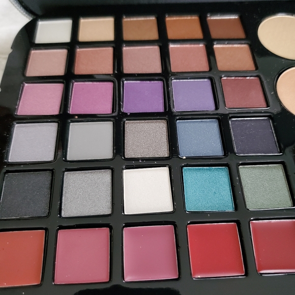 Make up Set - Picture 8 of 12